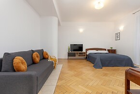 Studio in Warsaw Center by Renters