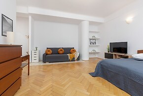 Studio in Warsaw Center by Renters