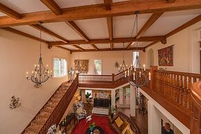 Pillars' Castle