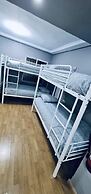 Hostel 165