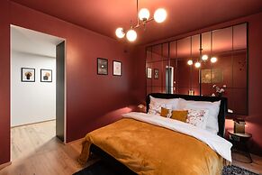 Chill in Oriental Splendour