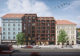 Chill in Oriental Splendour