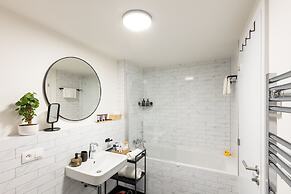 Chill in Oriental Splendour