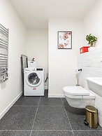 Chill in Oriental Splendour