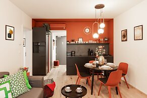 Chill in Oriental Splendour