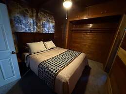 Crest Lodge Historic Mountain Inn