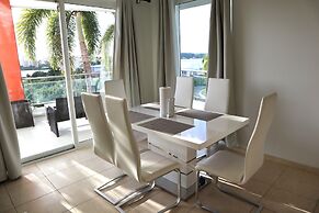 Captivating 2-bed Apartment in Maho