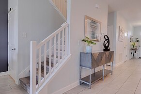 8910sid-the Retreat At Championsgate 8 Bedroom Home by RedAwning