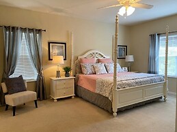 Spacious 5bd Pool Hm Spa Gm Watersong -256ys 5 Bedroom Home by RedAwni