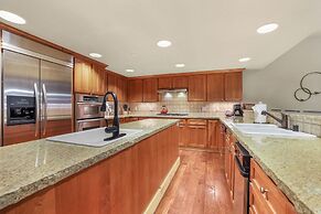 Splendor in the Sierras Timber Ridge 3 Bedroom 3 Condo by RedAwning