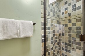 Splendor in the Sierras Timber Ridge 3 Bedroom 3 Condo by RedAwning