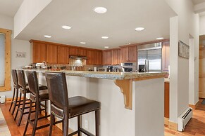 Lavishness at Elevation Timber Ridge 3 Bedroom 3 Condo by RedAwning