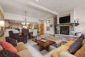 Lavishness at Elevation Timber Ridge 3 Bedroom 3 Condo by RedAwning