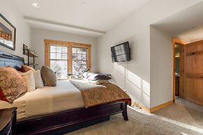 Lavishness at Elevation Timber Ridge 3 Bedroom 3 Condo by RedAwning