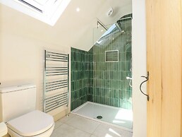 Ysgubor Maen Y Bardd