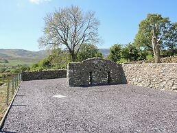 Ysgubor Maen Y Bardd