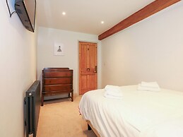 Ysgubor Maen Y Bardd