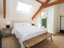 Ysgubor Maen Y Bardd