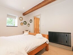 Ysgubor Maen Y Bardd