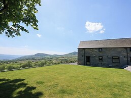 Ysgubor Maen Y Bardd