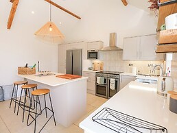 Ysgubor Maen Y Bardd