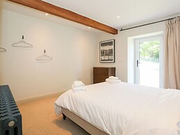 Ysgubor Maen Y Bardd