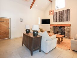 Ysgubor Maen Y Bardd