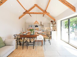 Ysgubor Maen Y Bardd