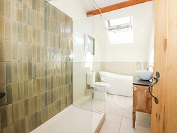 Ysgubor Maen Y Bardd