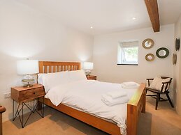 Ysgubor Maen Y Bardd