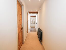 Ysgubor Maen Y Bardd