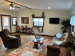 Dragonfly Meadows Guesthouse