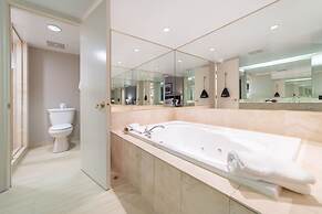 Horseshoe Valley Suites - The Azure