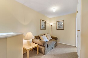 2 Suites, 1 King, 5 Beds: Pool. Games Room #810