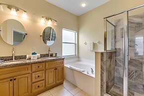 2 Suites, 1 King, 5 Beds: Pool. Games Room #810