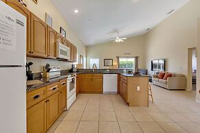 2 Suites, 1 King, 5 Beds: Pool. Games Room #810