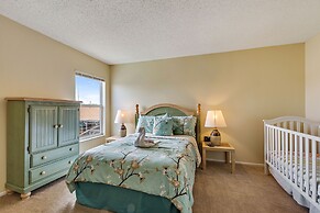 2 Suites, 1 King, 5 Beds: Pool. Games Room #810