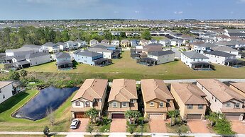 Summer Solstice @ Windsor Westside by Shine Villas #114