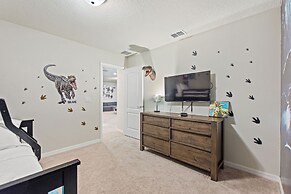 Summer Solstice @ Windsor Westside by Shine Villas #114