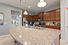 Blissful Haven @ Windsor Westside by Shine Villas 995