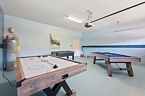 Blissful Haven @ Windsor Westside by Shine Villas 995