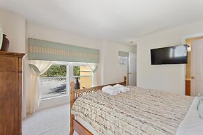 Indian Summer at Watersong Resort