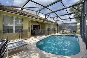 Funcation at Windsor Hills by Shine Villas Sleeps up to 12