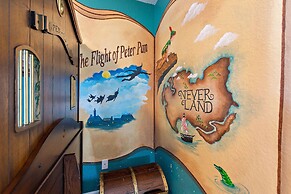 Funcation at Windsor Hills by Shine Villas Sleeps up to 12