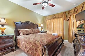 Funcation at Windsor Hills by Shine Villas Sleeps up to 12