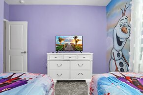 Fantasia @ Storey Lake by Shine Villas #408