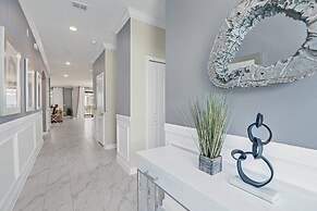 Fantasia @ Storey Lake by Shine Villas #408