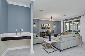 Fantasia @ Storey Lake by Shine Villas #408