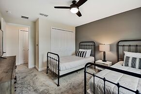 Magic Lily - Storey Lake by Shine Villas #834