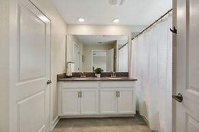 Magic Lily - Storey Lake by Shine Villas #834